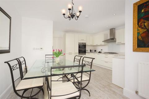 3 bedroom semi-detached house for sale, Castle Fields, Leeds LS17