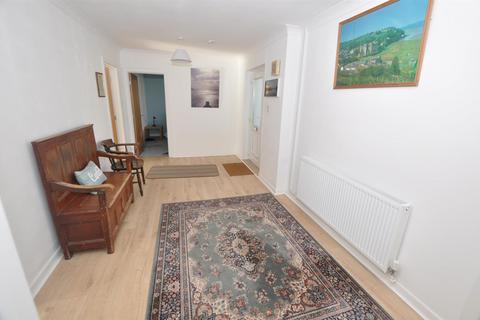 4 bedroom detached bungalow for sale, Broadway, Laugharne