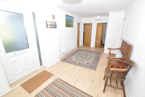 4 bedroom detached bungalow for sale, Broadway, Laugharne