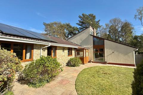 4 bedroom link detached house for sale, Grosvenor Close, Ashley Heath, BH24 2HG