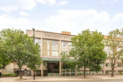 Studio for sale, Lampton Road, Hounslow TW3