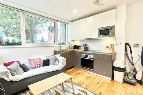 Studio for sale, Lampton Road, Hounslow TW3