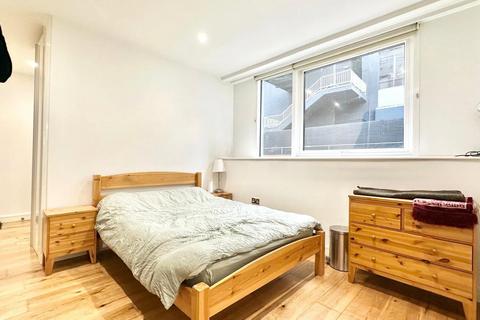Studio for sale, Lampton Road, Hounslow TW3