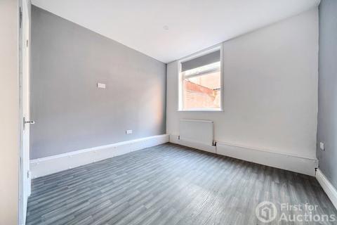 3 bedroom semi-detached house for sale, Woodborough Road, Nottingham