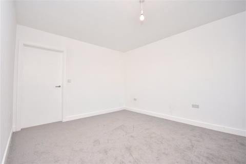 4 bedroom terraced house to rent, Francis Avenue, Buckinghamshire HP21