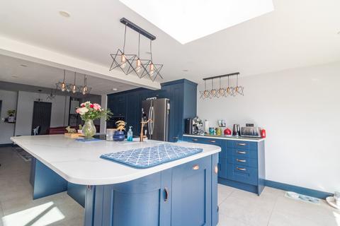 3 bedroom detached house for sale, Forest Rise, Thurnby, LE7