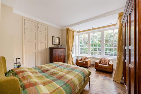2 bedroom flat for sale, Templewood Avenue, Hampstead, NW3