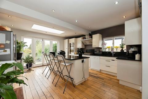 Cobham Road, Fetcham, Leatherhead, Surrey, KT22