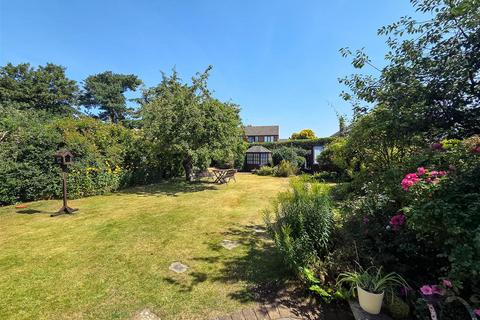 5 bedroom detached house for sale, Pear Tree Avenue, Upper Poppleton, York, YO26 6HH