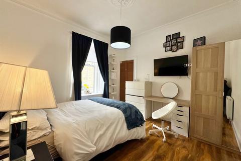 1 bedroom ground floor flat for sale, Muirend Street, Kilbirnie