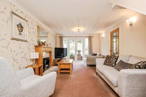 4 bedroom detached house for sale, The Crescent, Cradley Heath