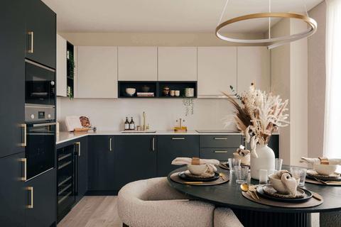 3 bedroom penthouse for sale, TwelveTrees Park, Westham, Woods Walk, London E16