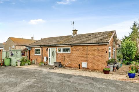 2 bedroom detached bungalow for sale, Tranmere Grove, Bristol
