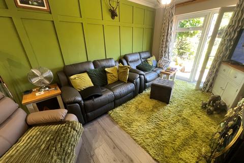 2 bedroom detached bungalow for sale, Tranmere Grove, Bristol