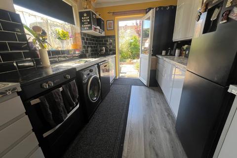 2 bedroom detached bungalow for sale, Tranmere Grove, Bristol