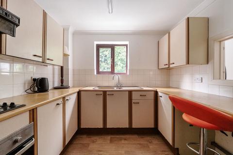 2 bedroom flat for sale, Penny Hill, Collingbourne Ducis, Marlborough, SN8 3HJ