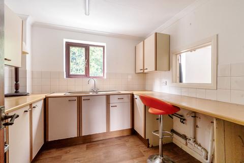 2 bedroom flat for sale, Penny Hill, Collingbourne Ducis, Marlborough, SN8 3HJ