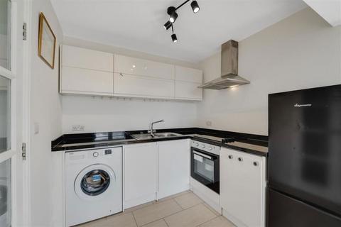undefined, 136a Walton Road, East Molesey, Surrey, KT8 0HP