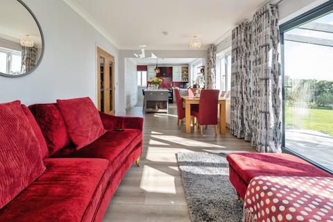 4 bedroom detached house for sale, Howl Lane, Hutton, Driffield