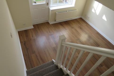 2 bedroom semi-detached house to rent, Honeysuckle Court, Peterborough