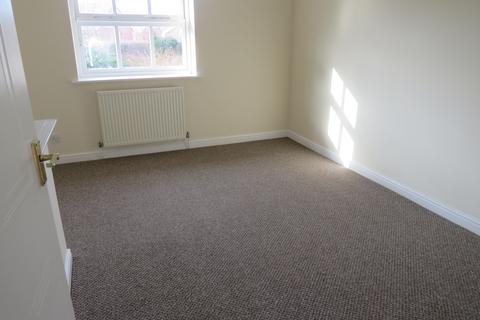 2 bedroom semi-detached house to rent, Honeysuckle Court, Peterborough