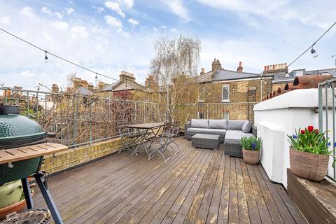 3 bedroom flat for sale, Saltoun Road, SW2