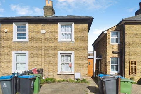 Hawks Road, Kingston KT1