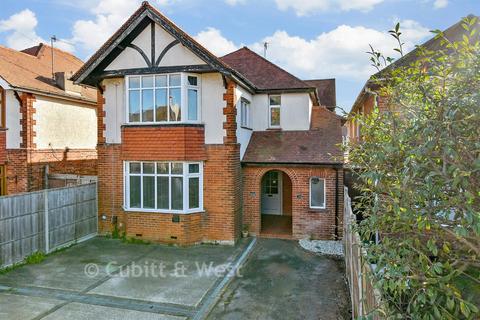 1 bedroom ground floor flat for sale, Broadwater Road, Worthing, West Sussex