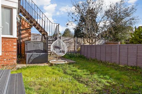 1 bedroom ground floor flat for sale, Broadwater Road, Worthing, West Sussex