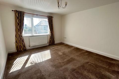 2 bedroom flat to rent, St Mary's Court, Burry Port