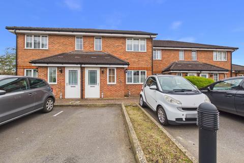 Hanover Close, Ashford, Surrey, TW15