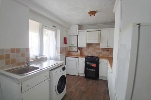 2 bedroom house to rent, Langley Crescent, Dagenham, RM9