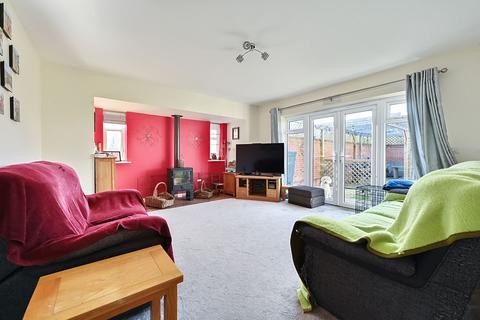 4 bedroom detached house for sale, Robin Way, Hailsham BN27