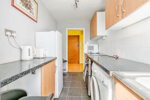 1 bedroom flat for sale, Glenwood, Llanedeyrn, Cardiff