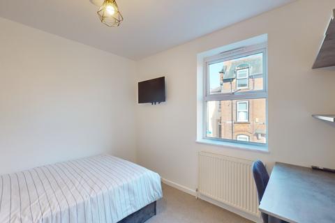 6 bedroom house to rent, Lenton Boulevard, Nottingham NG7