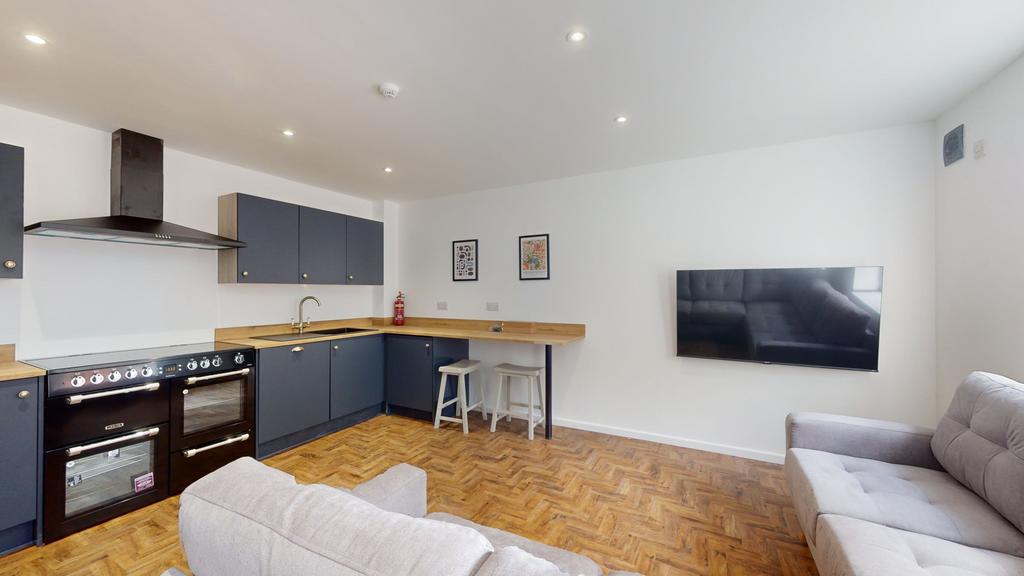 6 bedroom house to rent