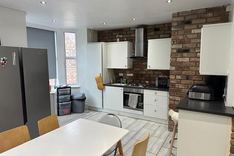 6 bedroom house to rent, Radcliffe Road, West Bridgford NG2