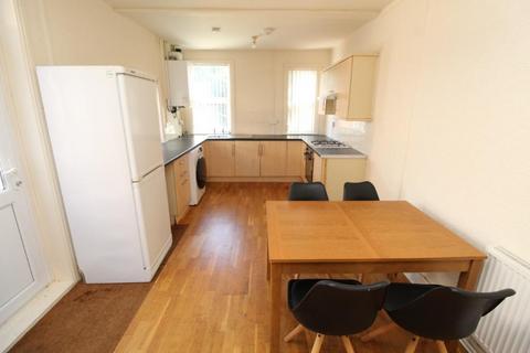 4 bedroom house to rent, Ella Road, West Bridgford NG2