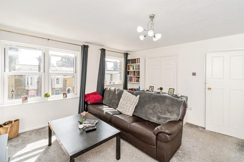Apartment in Southampton, Nichols Town - View 2