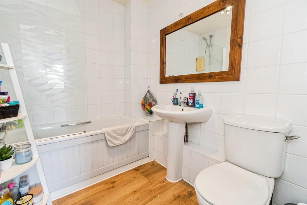 Apartment in Southampton, Nichols Town - View 6