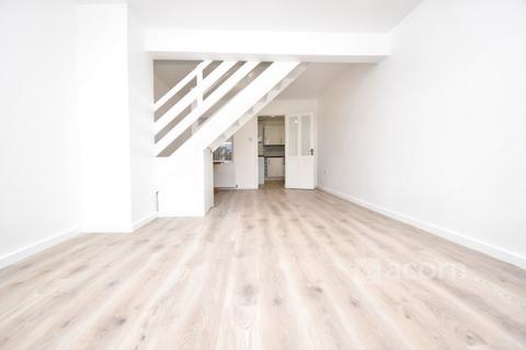 2 bedroom end of terrace house to rent, Manor Road Erith DA8