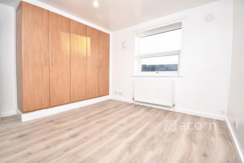 2 bedroom end of terrace house to rent, Manor Road Erith DA8