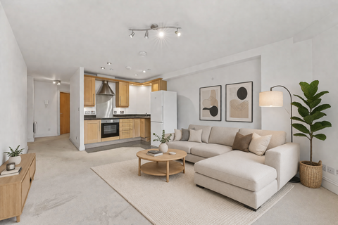 2 bedroom flat for sale, Station Road, Kettering NN15