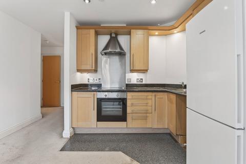 2 bedroom flat for sale, Station Road, Kettering NN15