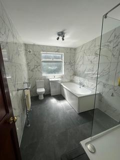4 bedroom house to rent, WELLESLEY AVENUE, Hull HU6