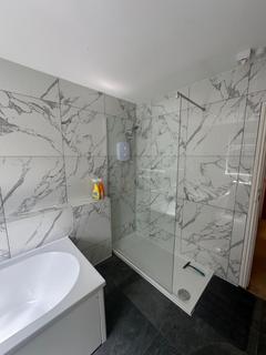 4 bedroom house to rent, WELLESLEY AVENUE, Hull HU6