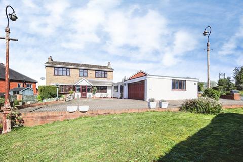 4 bedroom detached house for sale, Atherstone Road, Furnace End, Coleshill, B46