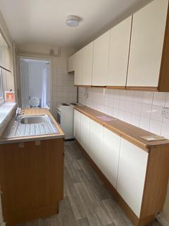 2 bedroom house to rent, Russell Street, Lincoln LN5