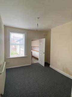 2 bedroom house to rent, Russell Street, Lincoln LN5