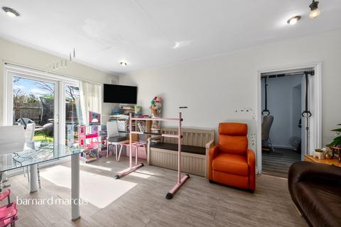 3 bedroom house for sale, Ireland Place, London